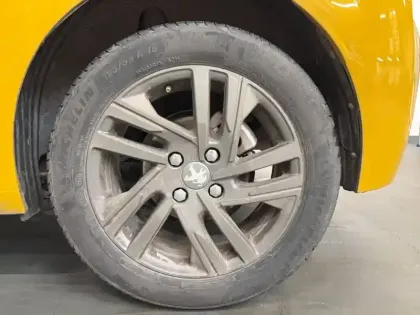 Photo 34 Peugeot 208 Gén. II Ph1 NG Style 5