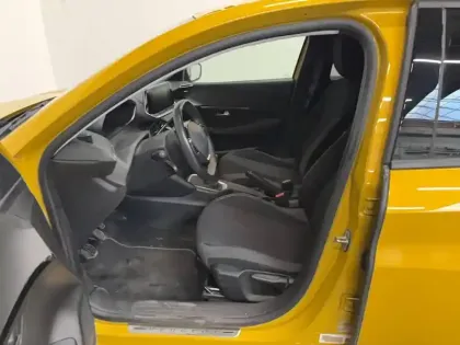 Photo 8 Peugeot 208  PureTech 100 S&S BVM6