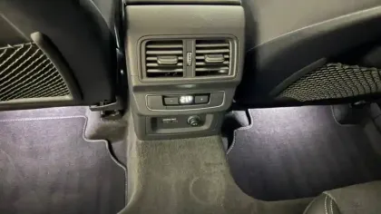 Photo 25 Audi Q5  55 TFSIe 367 S tronic 7 Quattro