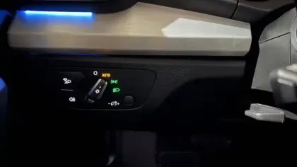 Photo 8 Audi Q5  55 TFSIe 367 S tronic 7 Quattro