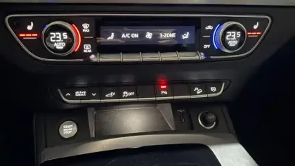 Photo 11 Audi Q5  55 TFSIe 367 S tronic 7 Quattro