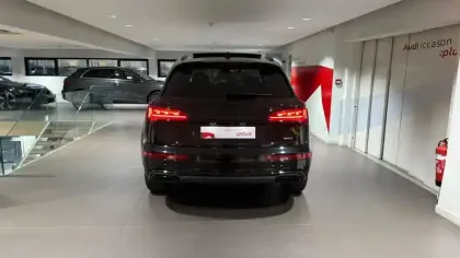 Photo 26 Audi Q5  55 TFSIe 367 S tronic 7 Quattro