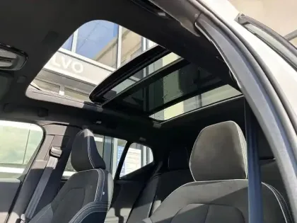 Photo 34 Volvo Xc40  B3 163 ch DCT7