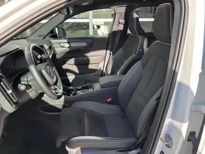 Photo 10 Volvo Xc40  B3 163 ch DCT7