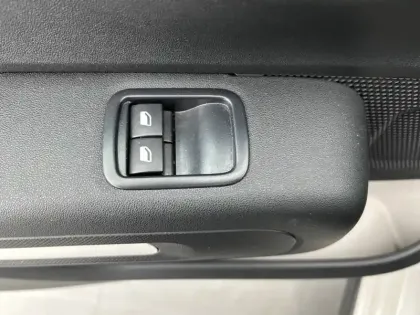 Photo 17 Citroën C3 Gén. III Ph2 YOU! 5