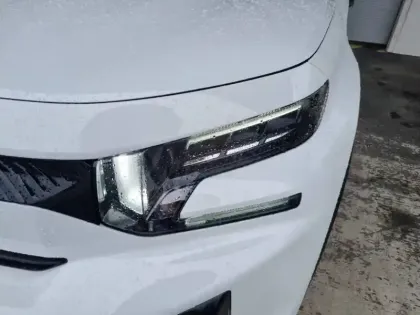 Photo 15 Citroën C3 Aircross  Hybride 145 e-DCS6