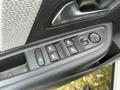 Photo 22 Citroën C4  PureTech 130 S&S BVM6