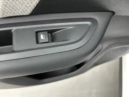 Photo 41 Citroën C4  PureTech 130 S&S BVM6