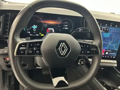 Photo 10 Renault Austral  E-Tech hybrid 200