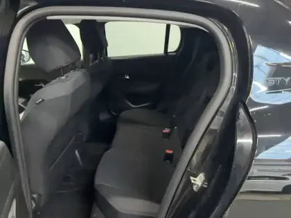 Photo 17 Peugeot 208  PureTech 100 S&S EAT8