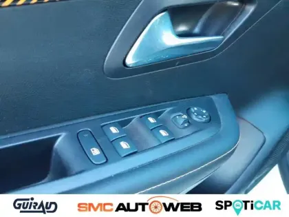 Photo 13 Peugeot 208  Electrique 50 kWh 136ch