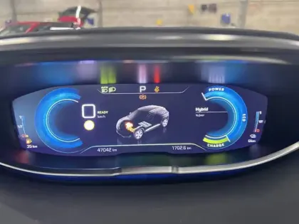 Photo 28 Peugeot 3008  Hybrid 225 e-EAT8