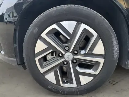 Photo 8 Hyundai Kona  Electrique 39 kWh - 136 ch