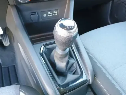 Photo 11 Renault Clio  Eco-G 100 ch GSR2