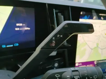 Photo 26 Renault Austral  E-Tech full hybrid 200 GSR2