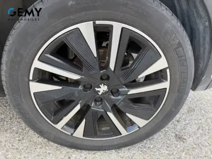 Photo 26 Peugeot 2008 Gén. II Ph1 NG GT 5