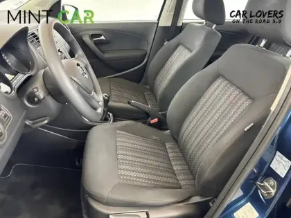 Photo 16 Volkswagen Polo  1.0 75