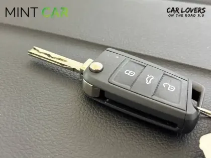 Photo 28 Volkswagen Polo  1.0 75