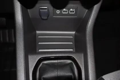 Photo 42 Renault Clio Gén. V (BJA) Ph2 Evolution 5