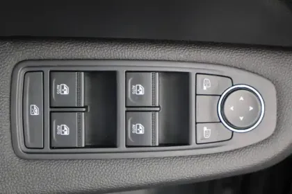 Photo 47 Renault Clio Gén. V (BJA) Ph2 Evolution 5