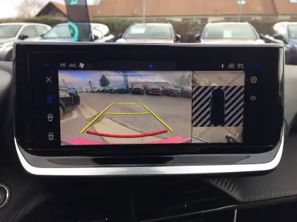 Photo 18 Peugeot 2008  Hybrid 145 e-DCS6