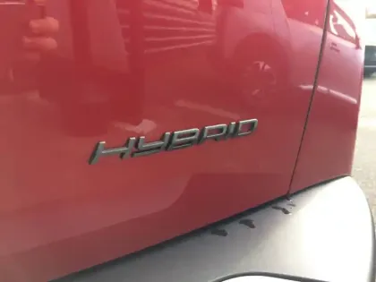 Photo 27 Peugeot 2008  Hybrid 145 e-DCS6