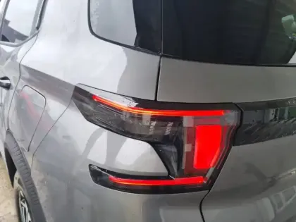 Photo 16 Citroën C3 Aircross  Hybride 145 e-DCS6