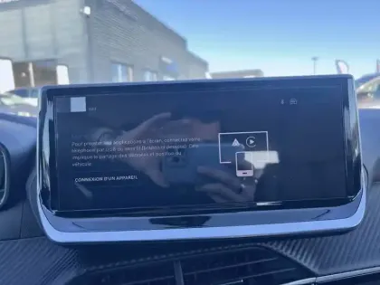 Photo 18 Peugeot 208  Hybrid 110 e-DCS6