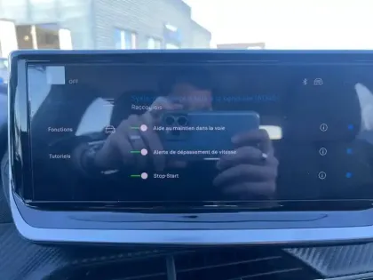 Photo 19 Peugeot 208  Hybrid 110 e-DCS6