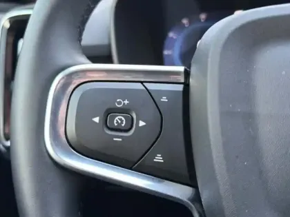 Photo 15 Volvo Xc40  B3 163 ch DCT7