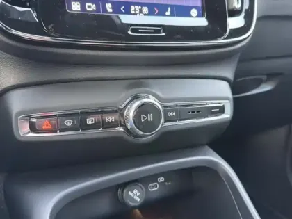 Photo 30 Volvo Xc40  B3 163 ch DCT7