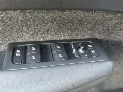 Photo 13 Volvo Xc40  B3 163 ch DCT7