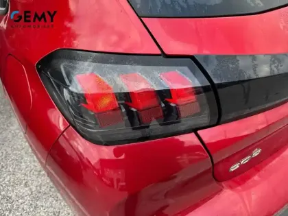 Photo 16 Peugeot 208  BlueHDi 100 S&S BVM6