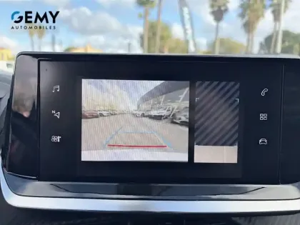 Photo 13 Peugeot 2008  Electrique 136 ch