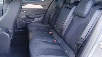 Photo 10 Peugeot 408  Hybrid 145 e-DCS6