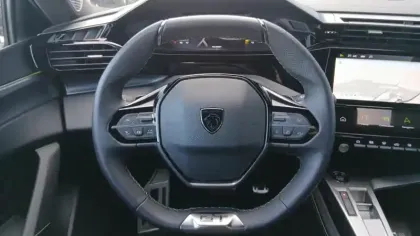 Photo 58 Peugeot 408  Hybrid 145 e-DCS6