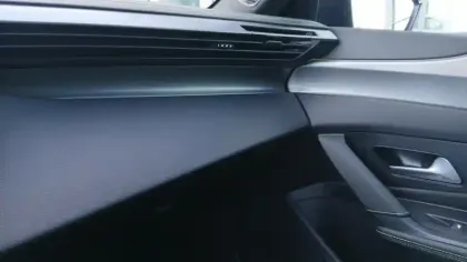 Photo 116 Peugeot 408  Hybrid 145 e-DCS6