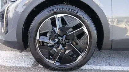 Photo 51 Peugeot 408  Hybrid 145 e-DCS6