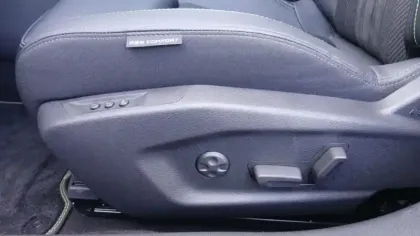 Photo 103 Peugeot 408  Hybrid 145 e-DCS6