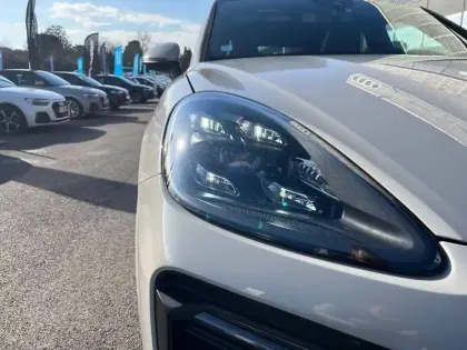 Photo 36 Porsche Cayenne  E-Hybrid 3.0 V6 462 ch Tiptronic BVA