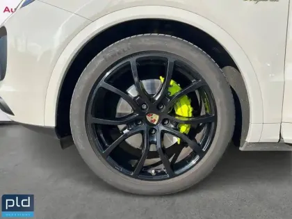 Photo 18 Porsche Cayenne  E-Hybrid 3.0 V6 462 ch Tiptronic BVA