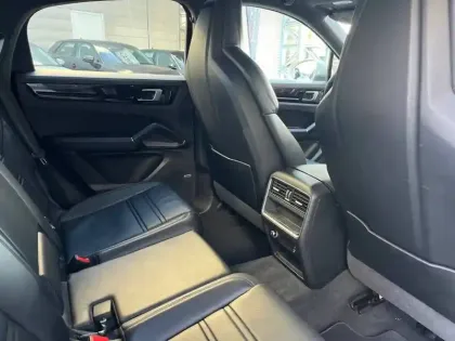 Photo 31 Porsche Cayenne  E-Hybrid 3.0 V6 462 ch Tiptronic BVA