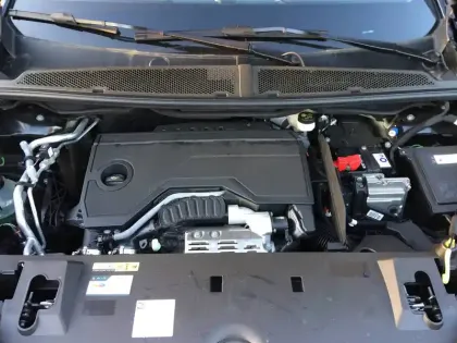 Photo 23 Peugeot 3008  Hybrid 145 e-DCS6