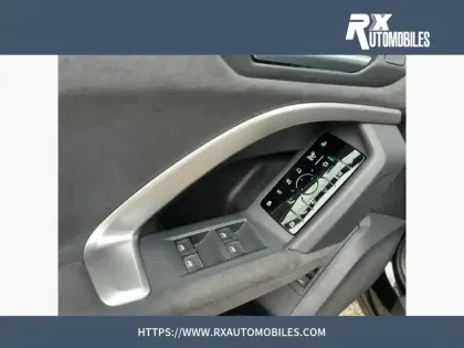 Photo 15 Audi Q5  TFSI 204 ch Hybride S tronic 7 Quattro