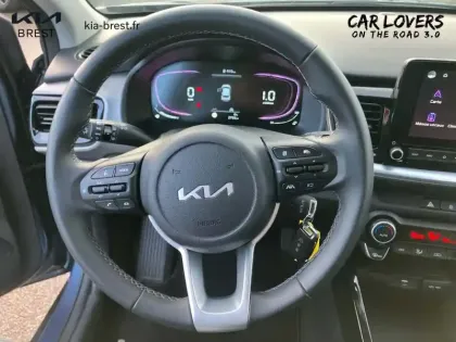 Photo 10 Kia Stonic  1.0 T-GDi 100 ch BVM6