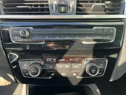 Photo 18 BMW X1  sDrive 18i 140 ch DKG7