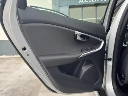 Photo 17 Volvo V40  Cross Country T3 152 ch Geartronic 6