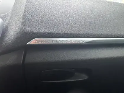 Photo 19 Volvo V40  Cross Country T3 152 ch Geartronic 6