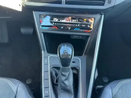 Photo 11 Volkswagen Polo  1.0 TSI 95 S&S DSG7