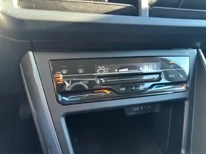 Photo 22 Volkswagen Polo  1.0 TSI 95 S&S DSG7